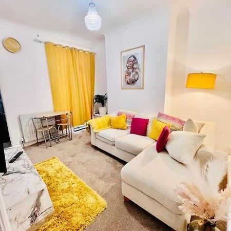 Lovely 3Bed Home Middlesbrough Dış mekan fotoğraf